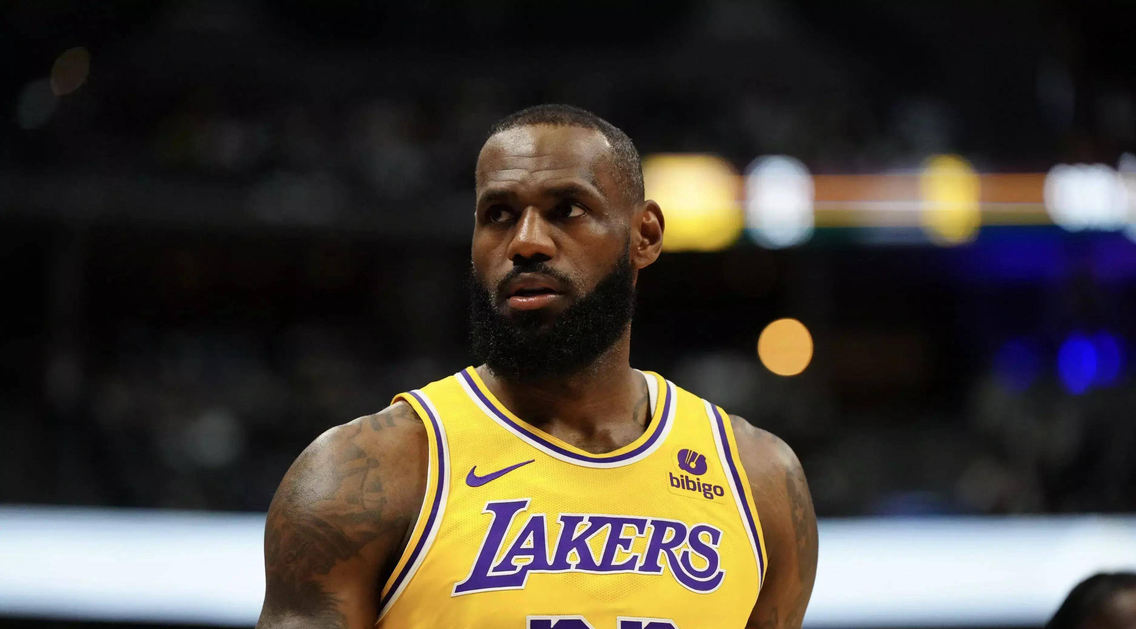 詹姆斯赛事官方发布战术调整新规，勇士争议不断！的简单介绍